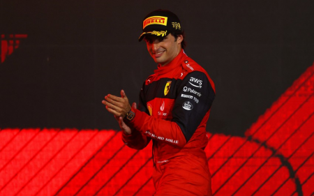 Сайнс впервые в карьере стал победителем Гран-при "Формулы-1"