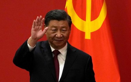 Си Цзиньпина в третий раз переизбрали на должность председателя КНР