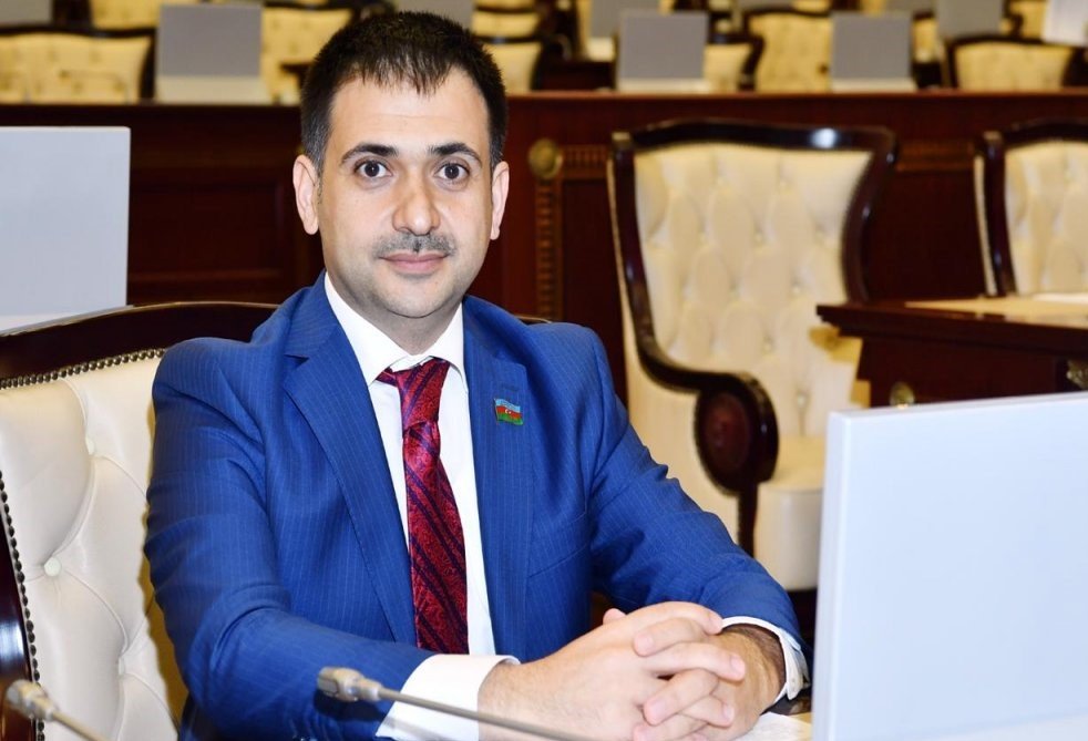 Deputat Əliabbas Salahzadə hamını məsuliyyətli olmağa çağırdı