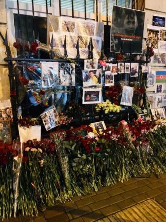 Moskvada Bərdə faciəsinin qurbanları anılır - FOTO