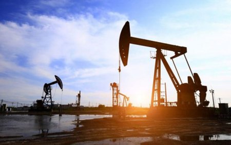Azərbaycan nefti 65 dollardan satılır