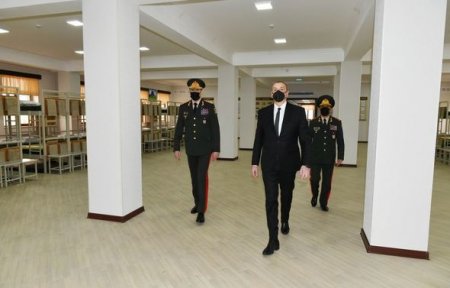 İlham Əliyev hərbi hissənin açılışını etdi