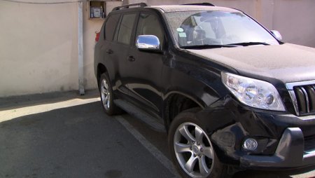 Binəqədi rayonunda "Toyota Prado"  və moped qaçıran şəxslər saxlanılıblar - video