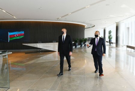 İlham Əliyev İqtisadiyyat Nazirliyinin yeni binasının açılışında iştirak etdi - YENİLƏNİB + FOTO