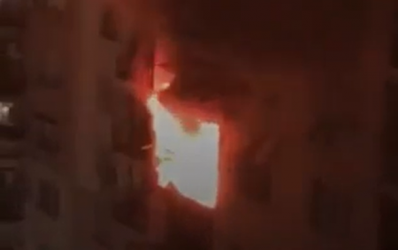 Bakıda yaşayış binasındakı yanğın söndürüldü - Video+Yenilənib