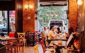Ölkədə 10 kafe və restoranda pandemiya tələbləri pozulub