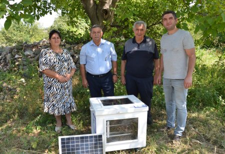 Arıların məhsuldarlığını artıracaq qurğunun sınaqları uğurlu olub