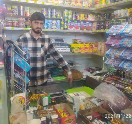 Polis ərzaq mağazasında “patı” satan şəxsi yaxaladı