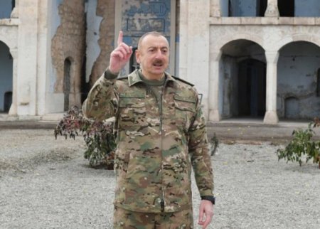 "Bəli, erməni tankları gəldi Bakıya, onları biz gətirdik" - Prezident