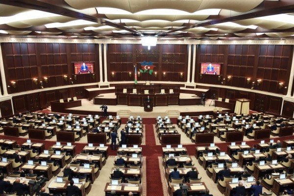 Milli Məclisin yaz sessiyasının ilk plenar iclasının gündəliyi AÇIQLANDI