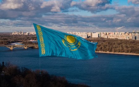 Ukraynadan Qazaxıstana bayraqla həmrəylik mesajı - Fotolar