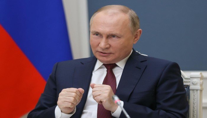 Putin Zelenski ilə danışıqlara hazır olduğunu bildirdi