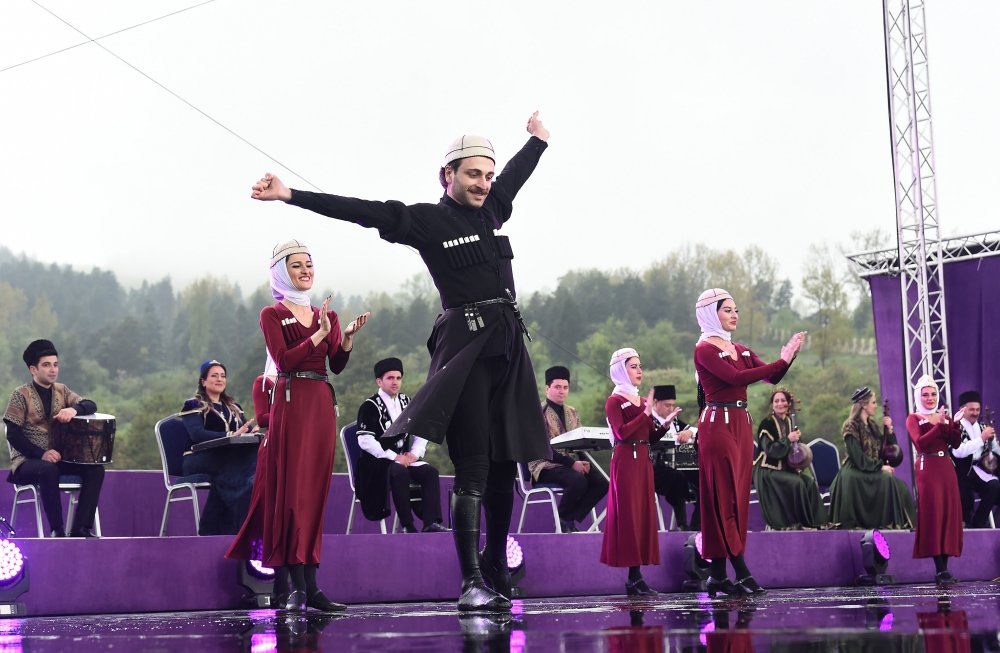 Şuşadakı “Xarıbülbül” festivalından - Fotolar