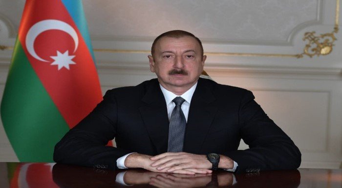 İlham Əliyev Lukaşenkonu təbrik edib