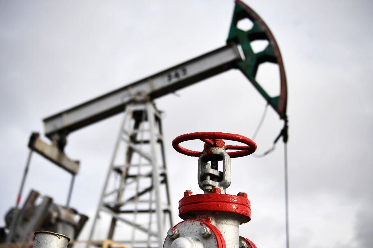 2023-cü ildə Rusiyada neft hasilatının azaldılması riskləri qalır