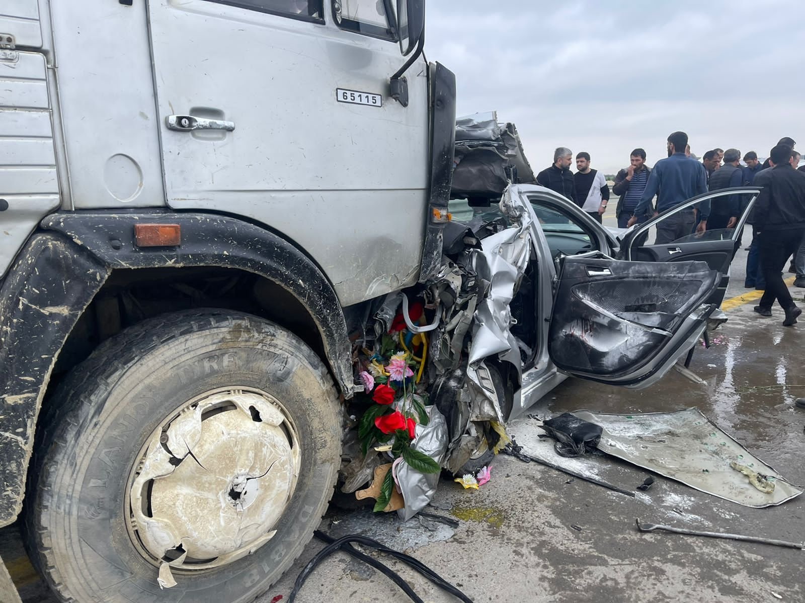 Bakı-Salyan yolunun 29-cu km-də ölümlə nəticələnən ağır yol-nəqliyyat hadisəsi baş verib