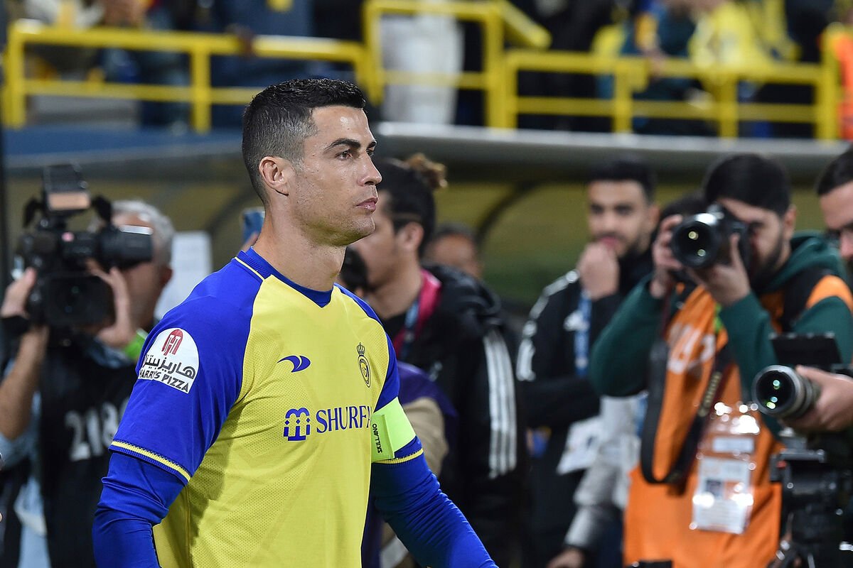 Ronaldo matçdan sonra "Al Feih"in futbolçusu ilə əlbəyaxa olub
