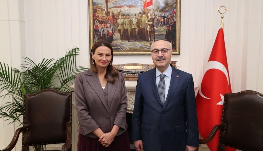 Qənirə Paşayeva İzmir valisi Yavuz Selim Köşger ilə görüşüb