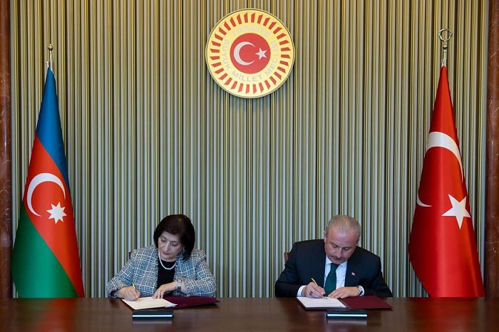 Azərbaycanla Türkiyə arasında “Əməkdaşlıq Protokolu” imzalanıb (foto)
