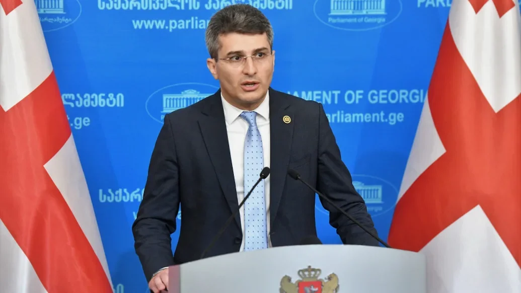 “Gürcü Arzusu” fraksiyasının rəhbəri Bidzina İvanişvilinin Credit Suisse-də 2 milyard dolları bloklandı