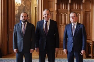Lavrov Moskvada Rusiya, Azərbaycan və Ermənistan xarici işlər nazirləri arasında keçirilən danışıqlara yekun vurub