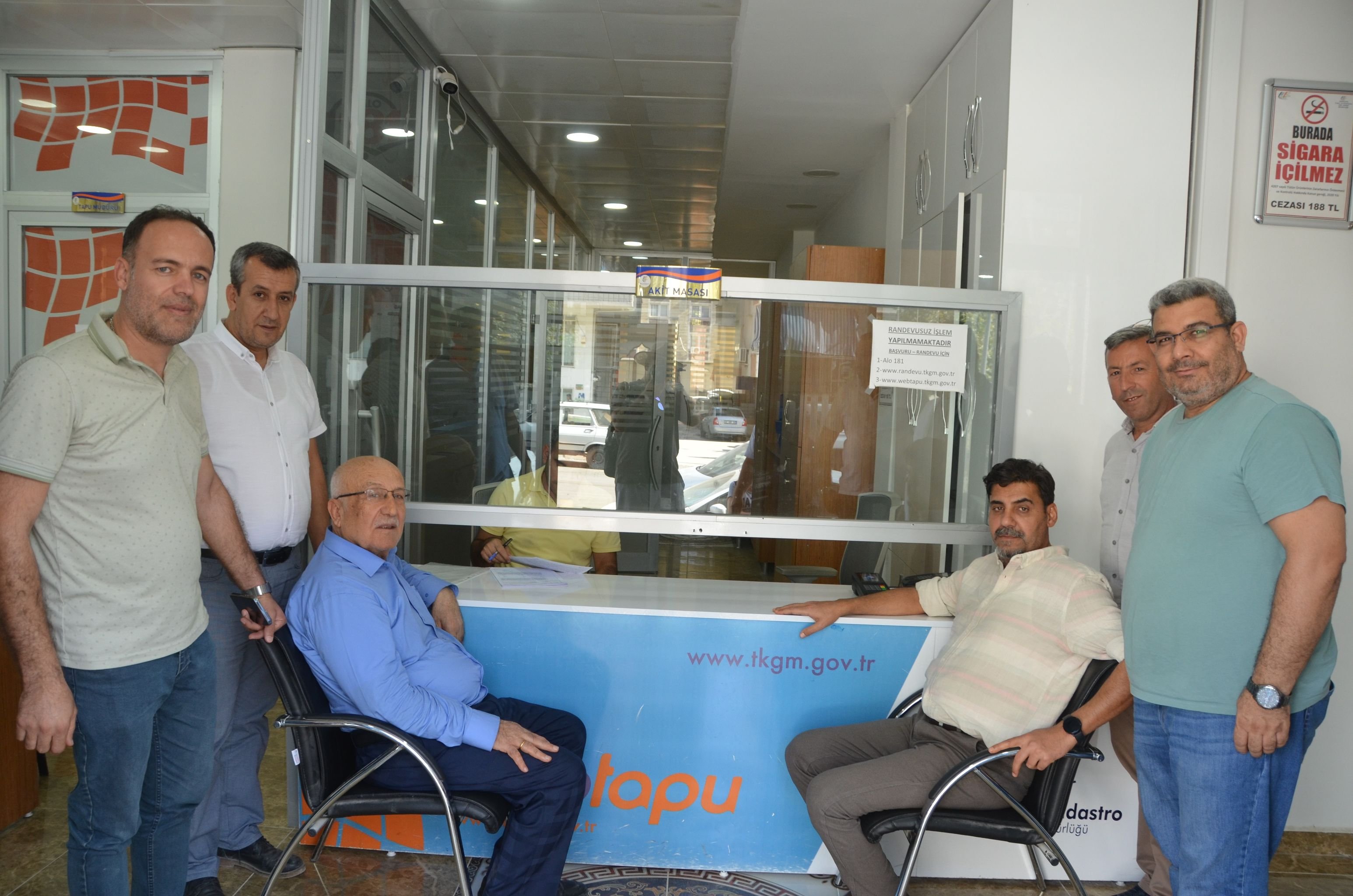 BİRECİK ORGANİZE SANAYİ BÖLGESİNDE YATIRIMCI FİRMA GAWLİ TEKSTİL`E İLK TAPULARI VERİLDİ -