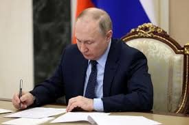 Putin bu gün rusiyalıların hərbi xidmətə çağırılması haqqında fərman imzalayıb -