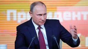 Putin eks-spikerin çıxışının savadsızlığından danışdı -