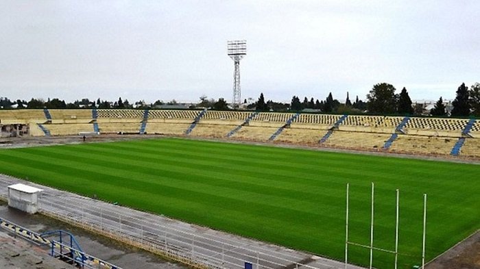 Prezident Gəncə şəhər stadionunun yenidən qurulmasına başlamaq üçün 1 milyon manat ayırıb