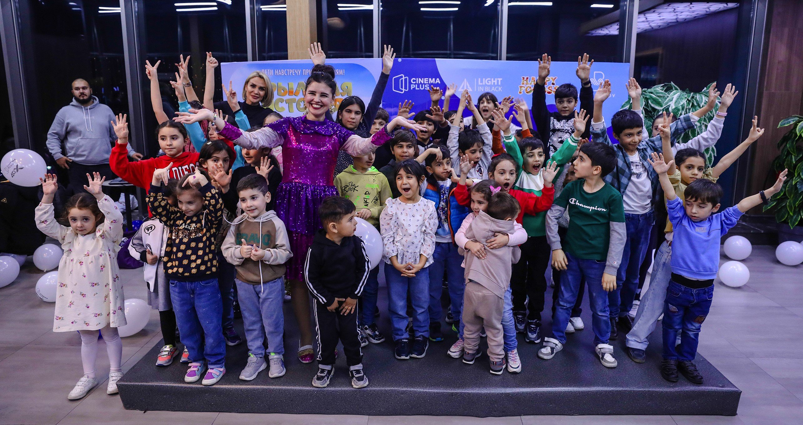 CinemaPlus Bakıxanov Mall-da uşaqlar üçün bayram şənliyi keçirilib - FOTO - VİDEO