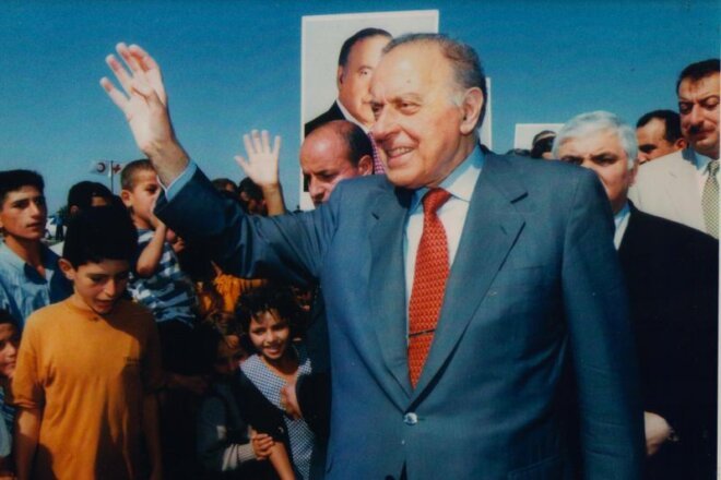 Mirzə Mirzəyev: Azərbaycan gənci haqlı olaraq fəxr edir ki, qalib ölkənin vətəndaşıdır