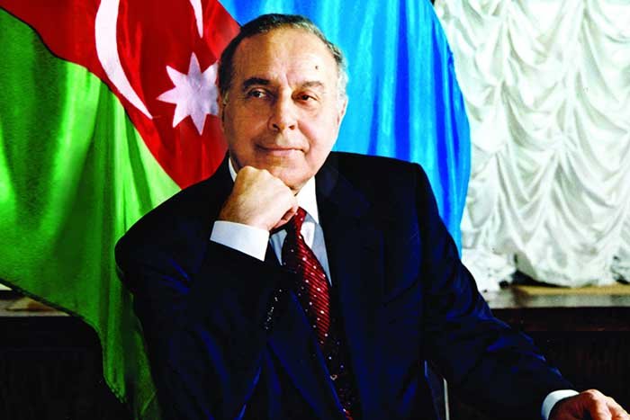 Əvəz Qocayev: Heydər Əliyevin Azərbaycan dövlətinin və xalqının xilası missiyası