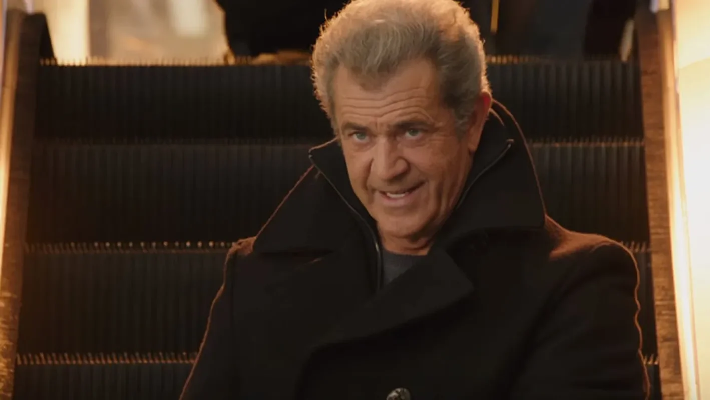 Mel Gibson zarafatyana Trampın səfiri kimi iqamətgah hüququ olub-olmadığını soruşub