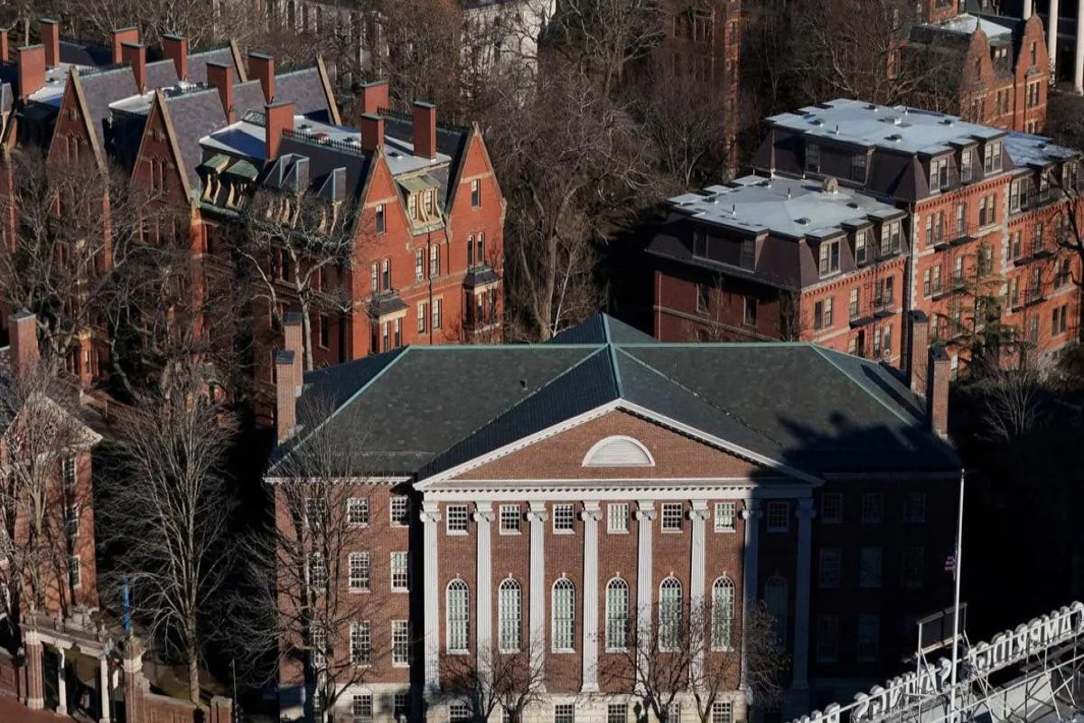 HARVARD D.TRAMPIN QƏRARINI MƏHKƏMƏYƏ VERİB