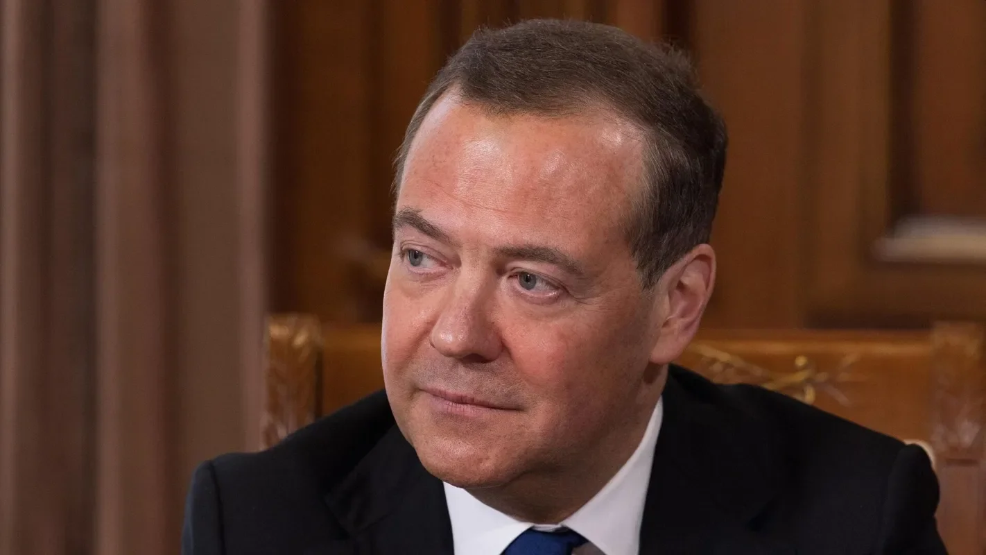 Çexiyada Medvedev təhqir edilib
