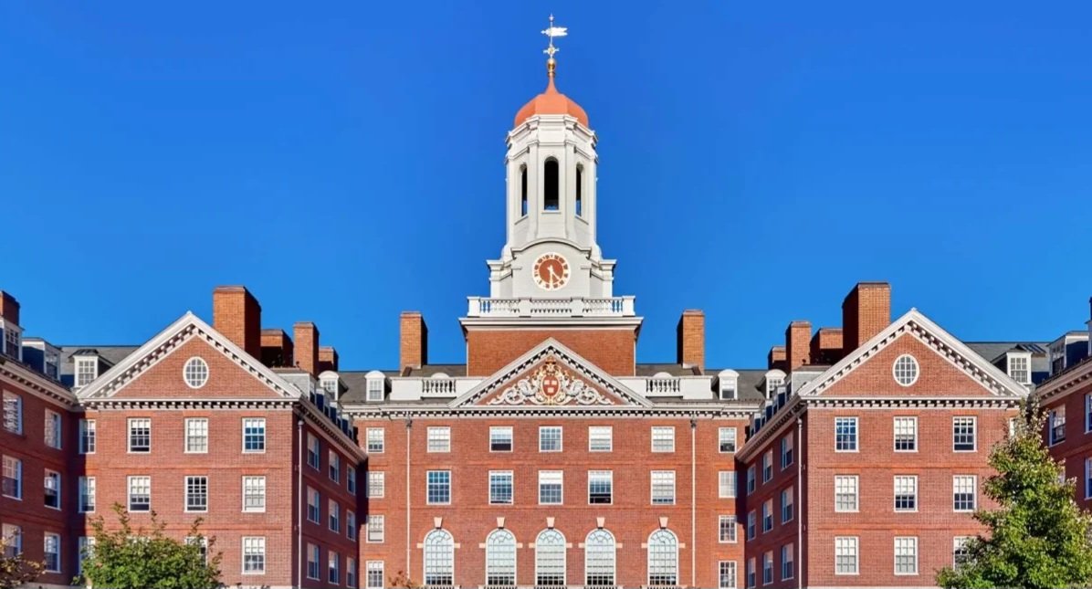 Harvard antisemitizm və anti-islamizmə görə üzr istəyib