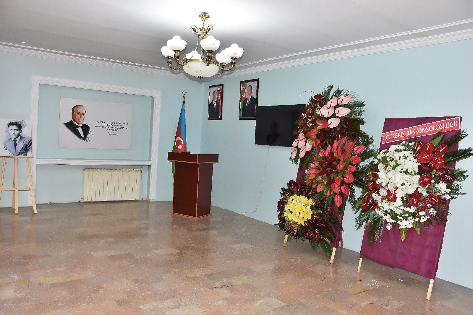 Təbrizdə Ulu Öndər Heydər Əliyevə həsr olunmuş tədbir keçirilib