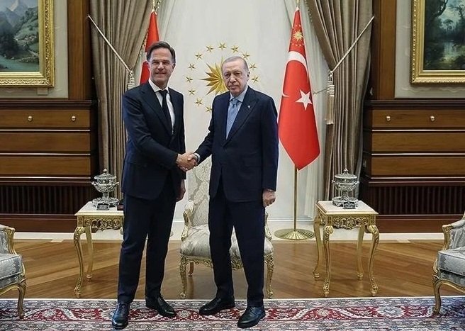 Ərdoğan: NATO Rusiya ilə Ukrayna arasındakı münaqişənin bir hissəsi olmamalıdır