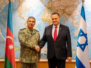 Azərbaycan və İsrailin müdafiə nazirləri hərbi əməkdaşlığın perspektivlərini müzakirə ediblər
