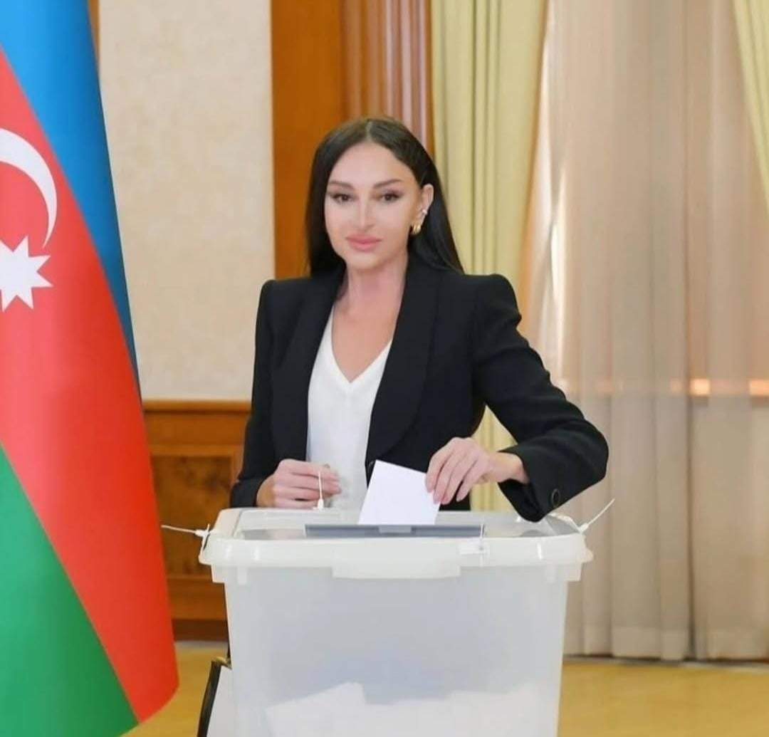 Birinci vitse-prezident Mehriban Əliyevanın bütün bu fəaliyyətləri və xidmətləri Azərbaycan xalqını sevindirir