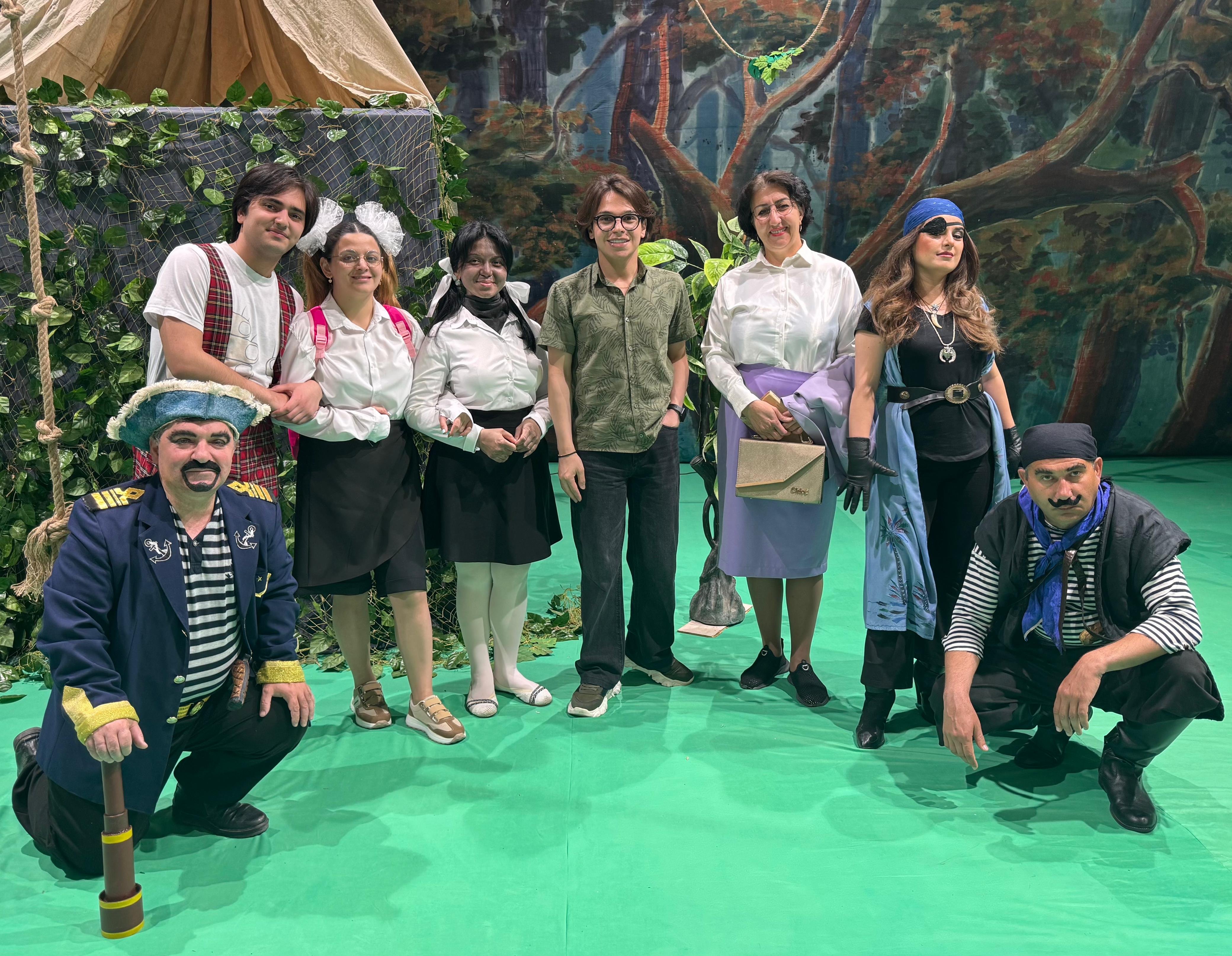 Sumqayıt Dövlət Dram Teatrında  “Sehrli Yaylıq” uşaq tamaşasının premyerası olub