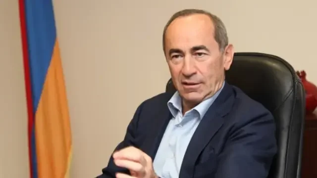 R.Koçaryanın sərsəm fikirləri heç nəyi dəyişməyəcək