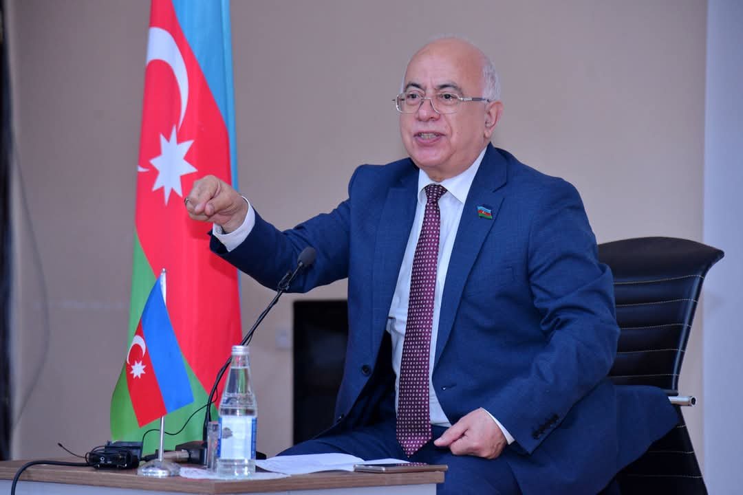 "Öz Vətənimizin himnini oxuduğunuz üçün xoşbəxtsiniz”- millət vəkili Anar İsgəndərov