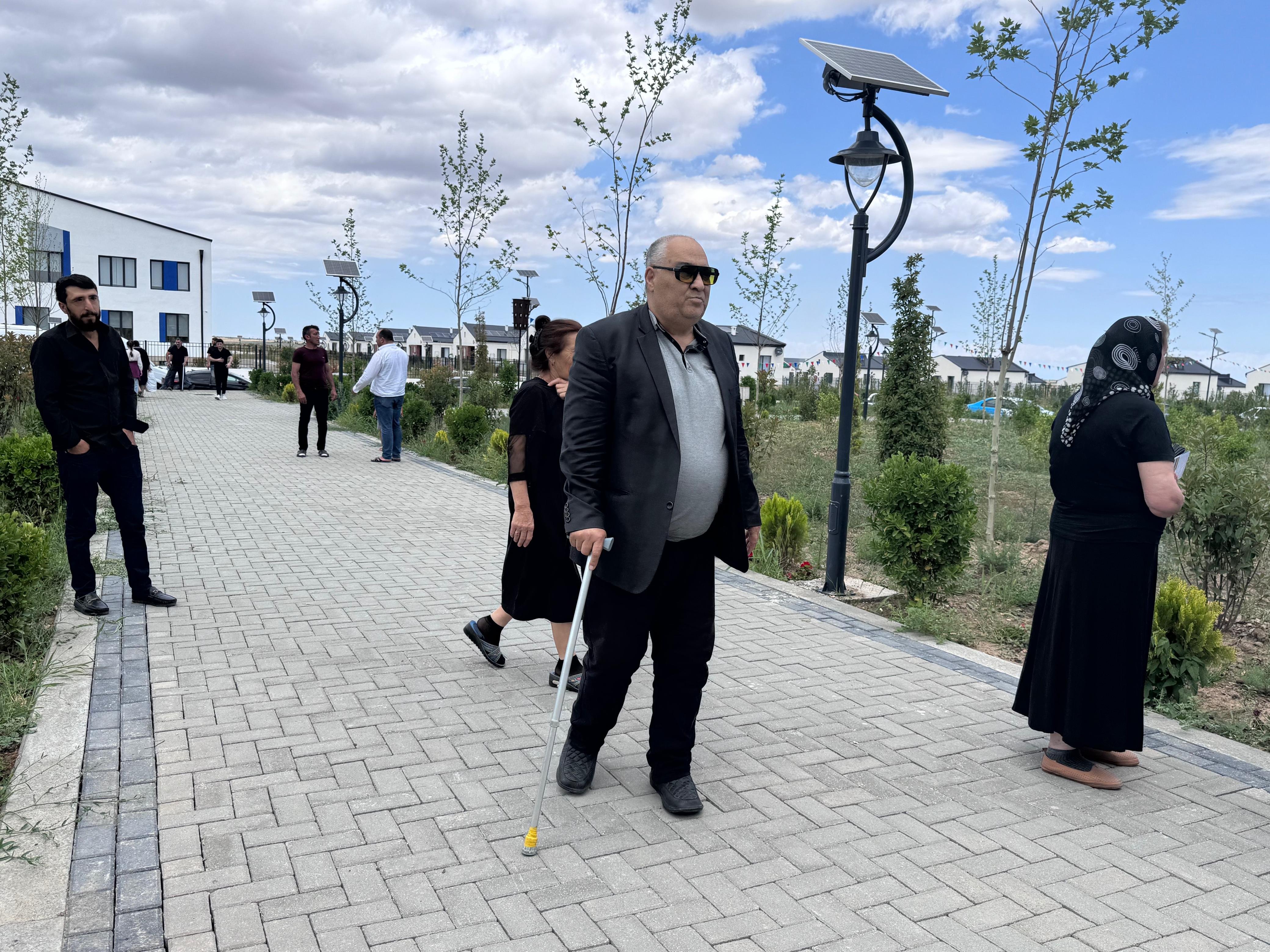 Növbəti köç karvanı Ağdamın Kəngərli kəndinə çatıb, açarlar təqdim edilib