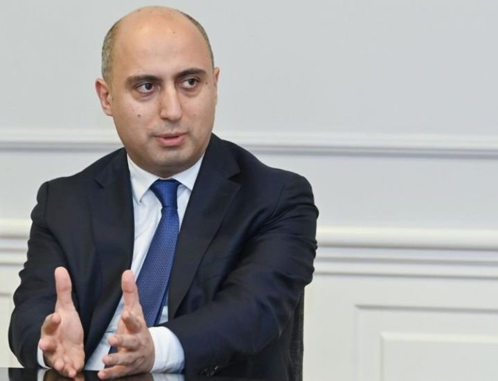 Təhsil idarəçiliyində böhran - Nazirlik sistemli şəkildə etimadı itirir