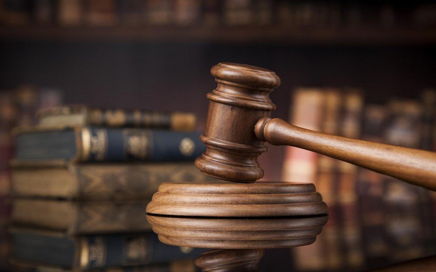 Bakıda Sinaqoqa hücuma hazırlıqda təqsirləndirilən şəxsin məhkəməsində: İŞİD-də tanışının olduğunu dedi