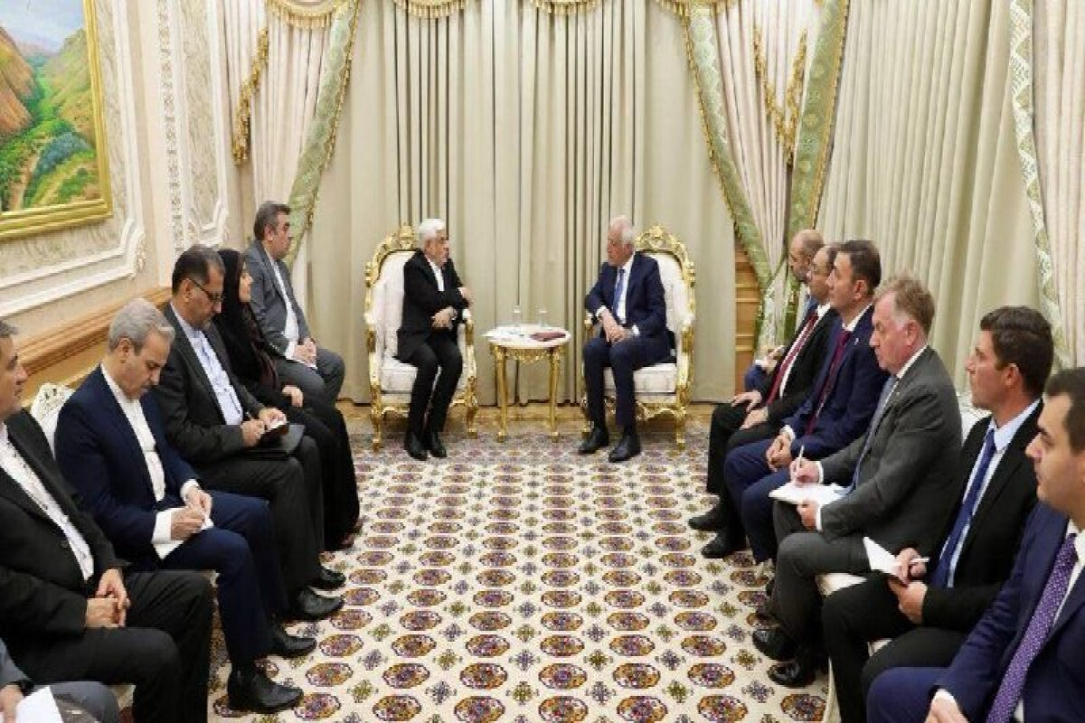 Ermənistan Prezidenti Pezeşkianın İrəvana səfərini səbirsizliklə gözləyir