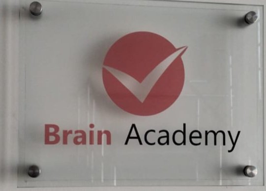 Brain Academy vətəndaşları belə aldadır