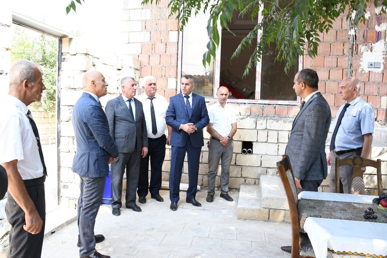 Masallının İcra başçısı Qızılağac kəndində aztəminatlı ailə üçün tikilmiş evə baxış keçirilib