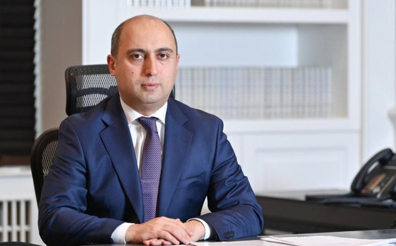 Elm və təhsil naziri: İbtidai təhsildə, dərsliklərdə problemlər var